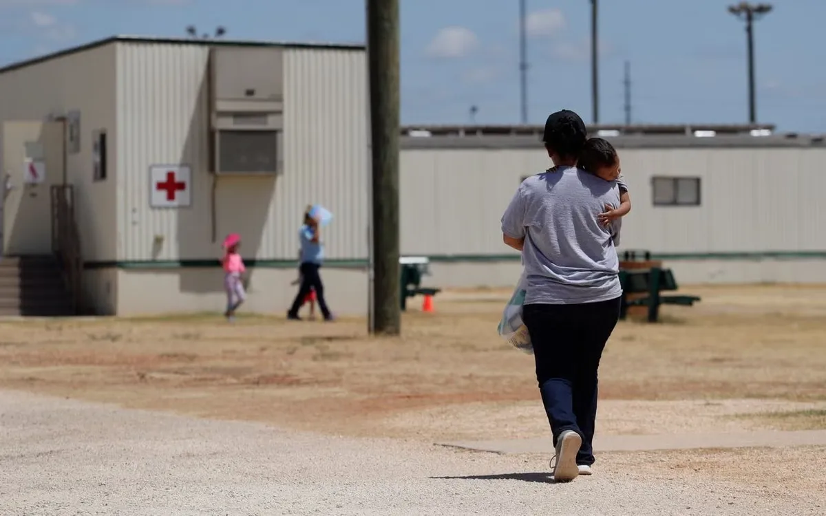 Người nhập cư xin tị nạn tại Trung tâm Gia đình ICE South Texas, ngày 23/8/2019 ở Dilley, Texas. (Ảnh: AP) Người nhập cư xin tị nạn tại Trung tâm Gia đình ICE South Texas, ngày 23/8/2019 ở Dilley, Texas. (Ảnh: AP)