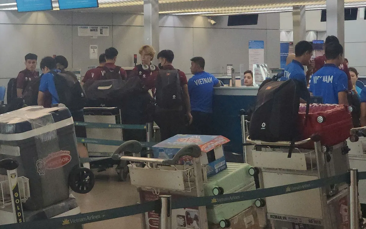 Sáng 14/7, ĐT U23 Việt Nam đã chính thức lên đường sang Indonesia để dự giải U23 Đông Nam Á.