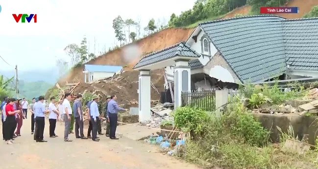 Hiện trường vụ sạt lở đất ở Lào Cai làm 5 người thương vong- Ảnh 4. Hiện trường vụ sạt lở đất ở Lào Cai làm 5 người thương vong- Ảnh 4.