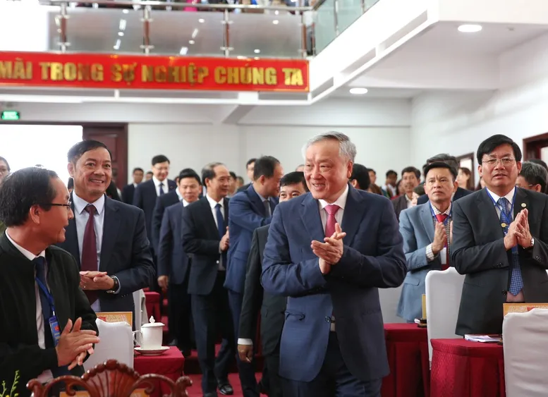 Phó Thủ tướng Thường trực Nguyễn Hòa Bình dự và chỉ đạo Đại hội điểm cấp xã của tỉnh Lâm Đồng - Ảnh 1.