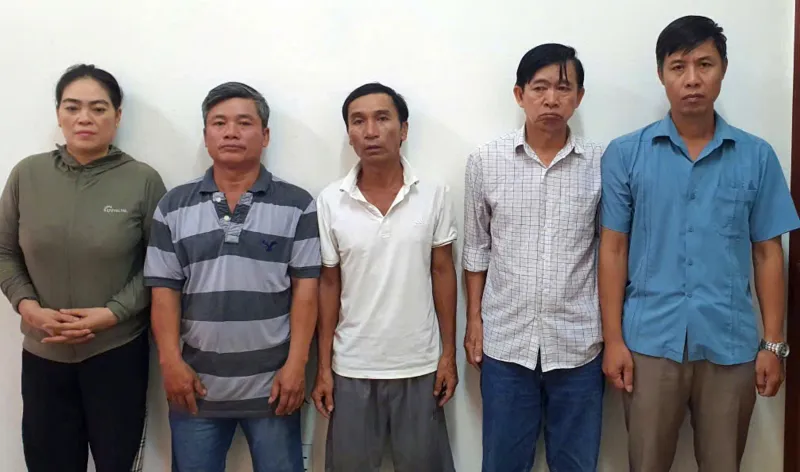 Cháu rủ rê, mượn nhà chú để tổ chức đánh bạc - Ảnh 1.