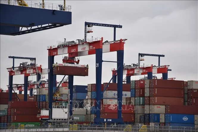 Thỏa thuận thương mại Mỹ - Trung: Tín hiệu “tan băng” cho chuỗi cung ứng toàn cầu - Ảnh 2.