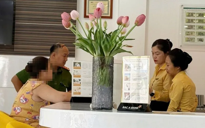 Công an và Ngân hàng ở Đà Nẵng ngăn chặn kịp thời vụ lừa đảo trăm triệu qua hình thức mua hàng ưu đãi trúng thưởng. Ảnh: CA