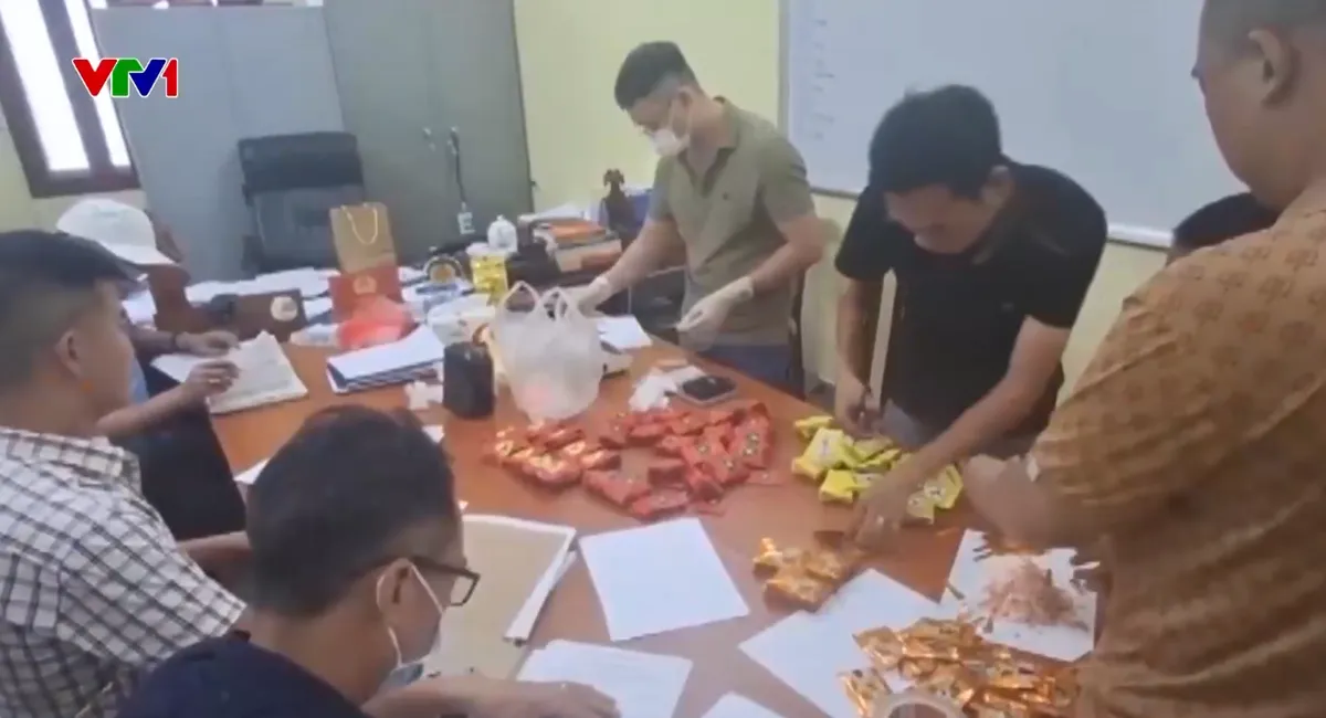 Nhóm tội phạm giả tâm thần buôn ma túy: Giả ngây, giả ngô, móc nối đưa ma túy từ nước ngoài về - Ảnh 4.