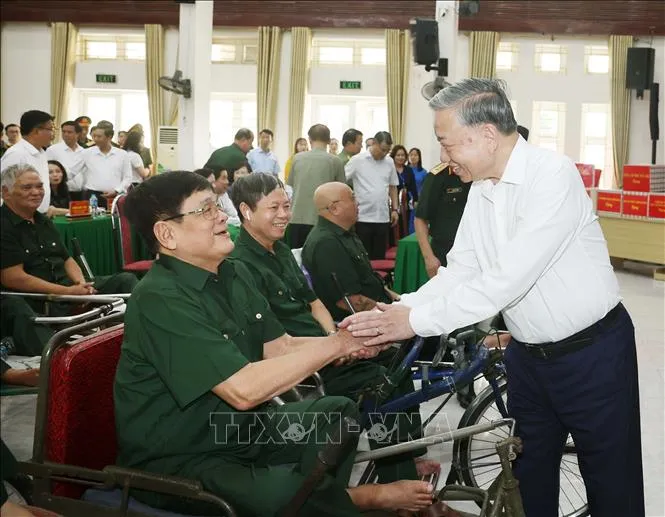 Tổng Bí thư Tô Lâm: Người có công là tài sản quý, là biểu tượng của ý chí, nghị lực Việt Nam - Ảnh 1.