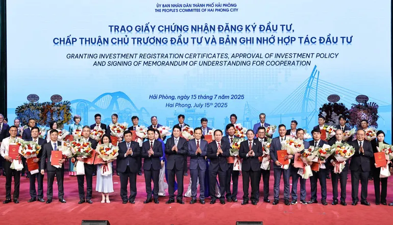 Chủ tịch nước Lương Cường: Hội nghị xúc tiến đầu tư Hải Phòng là thông điệp về khát vọng phát triển - Ảnh 1.