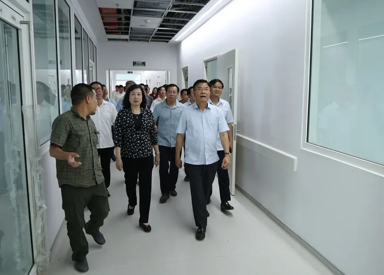 Yêu cầu báo cáo Thủ tướng việc xử lý vướng mắc dự án cơ sở 2 Bệnh viện Bạch Mai, Việt Đức trước 20/7 - Ảnh 1.