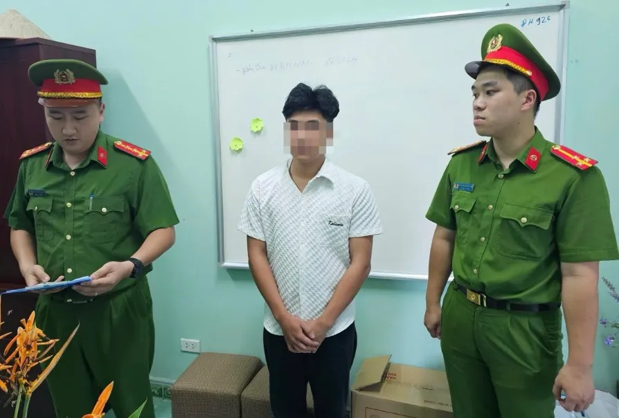 Khởi tố đối tượng mua bán, vận chuyển 15 cá thể rùa hộp trán vàng quý hiếm - Ảnh 1.