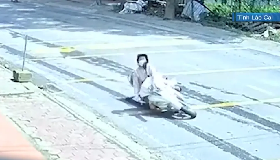 Gờ giảm tốc tử thần gây mất an toàn tại Lào Cai - Ảnh 1.