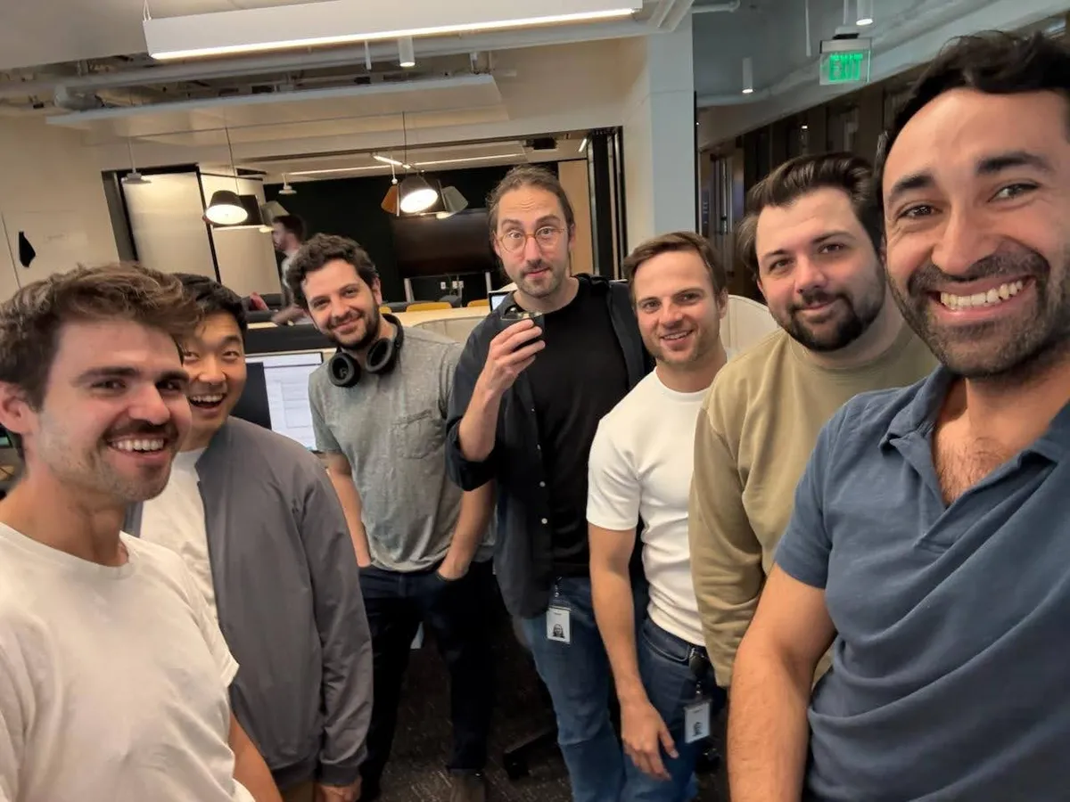 OpenAI l&agrave;m việc đi&ecirc;n cuồng đến mức n&agrave;o để dẫn đầu ng&agrave;nh AI: Tiết lộ từ một kỹ sư mới rời đi - Ảnh 1.