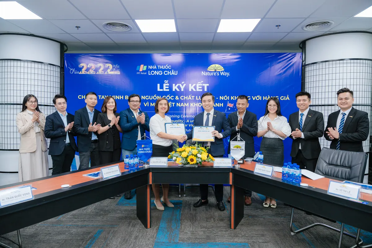 Long Châu bắt tay các nhãn hàng lớn xây dựng ‘liên minh minh bạch’, vì một Việt Nam khỏe mạnh - Ảnh 3.