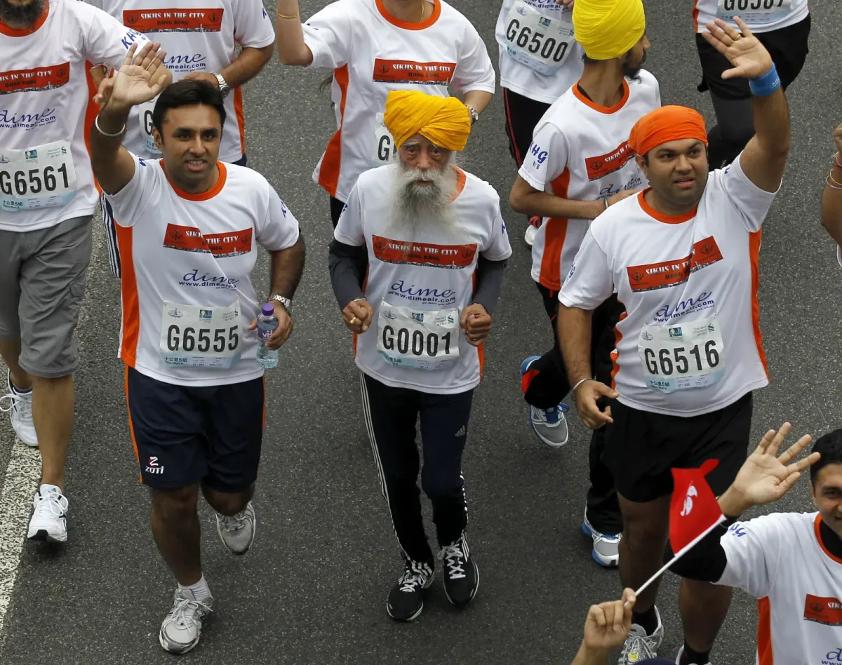 Huyền thoại marathon già nhất thế giới qua đời ở tuổi 114 do bị xe đâm - Ảnh 1.