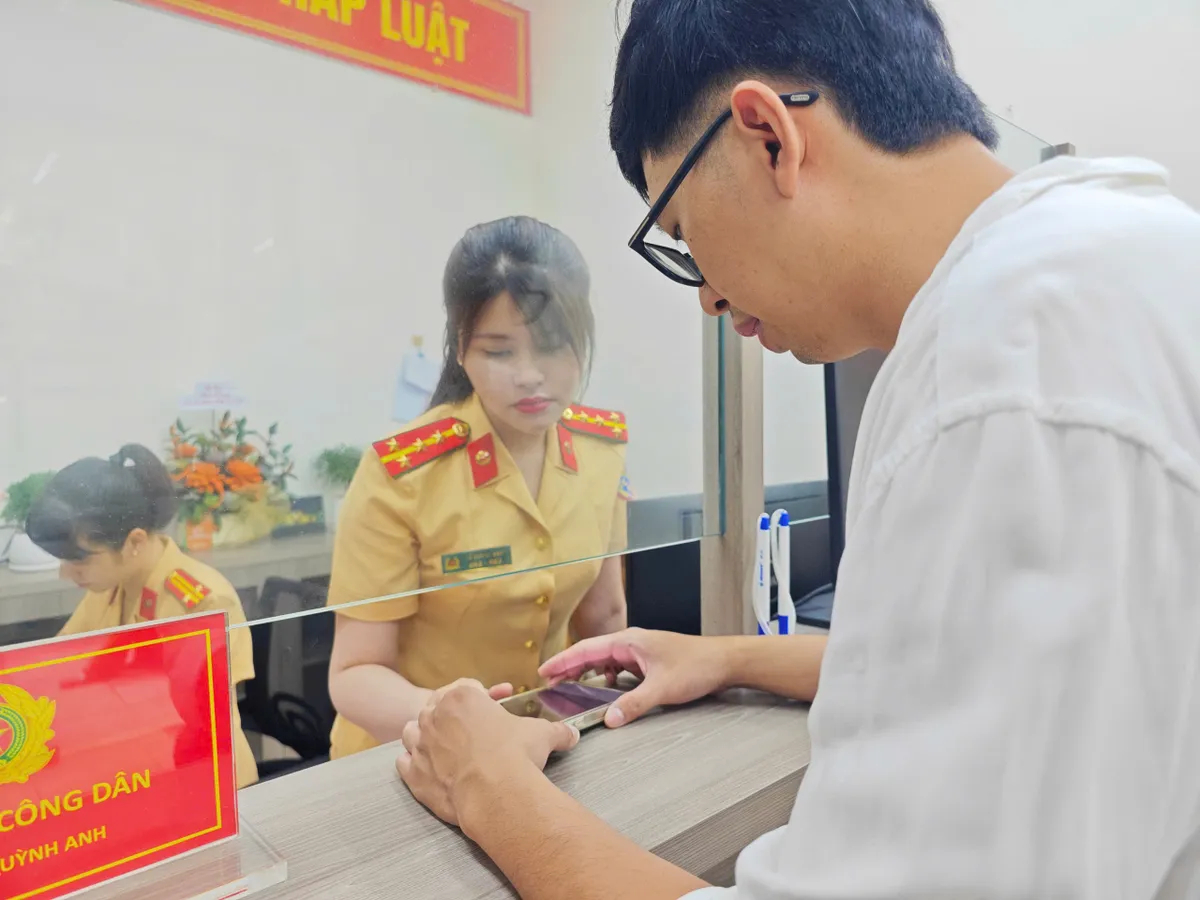 Hà Nội: Thuận lợi trong công tác đăng ký xe tại Công an cấp xã - Ảnh 2.