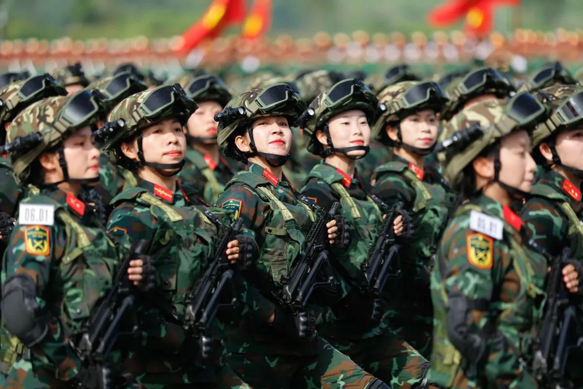 Hình ảnh xinh đẹp, bản lĩnh của các nữ chiến sĩ trong buổi tổng hợp luyện A80 - Ảnh 14.