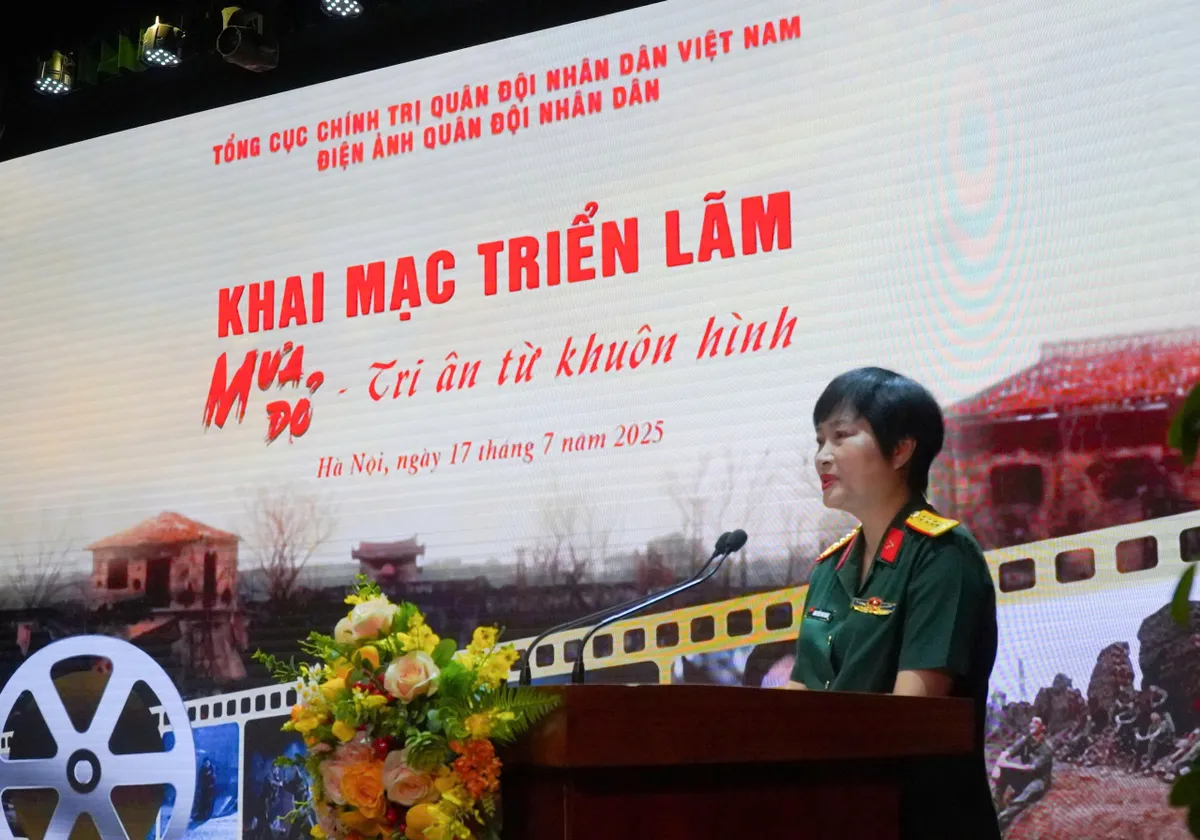 81 ngày đêm “đất cháy, trời gầm” qua những khuôn hình- Ảnh 2. 81 ngày đêm “đất cháy, trời gầm” qua những khuôn hình- Ảnh 2.