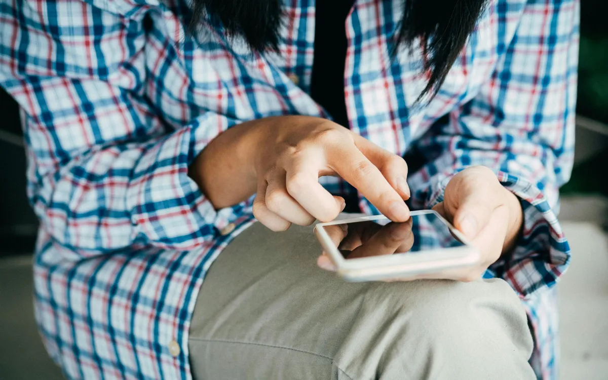 Cách nhắn tin cho thấy nhiều nét tính cách thú vị. (Ảnh: Pexels)