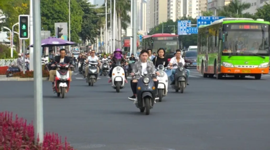 Kinh nghiệm giải bài toán ‘sạc pin và đỗ xe’ của thủ phủ xe điện Nam Ninh- Ảnh 1. Kinh nghiệm giải bài toán ‘sạc pin và đỗ xe’ của thủ phủ xe điện Nam Ninh- Ảnh 1.