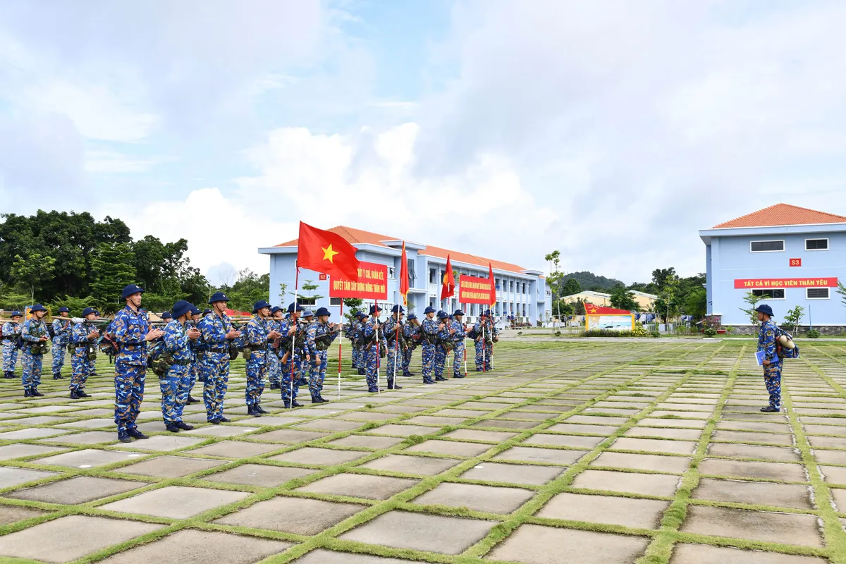 Đậm sâu nghĩa tình quân dân nơi đảo ngọc - Ảnh 1.