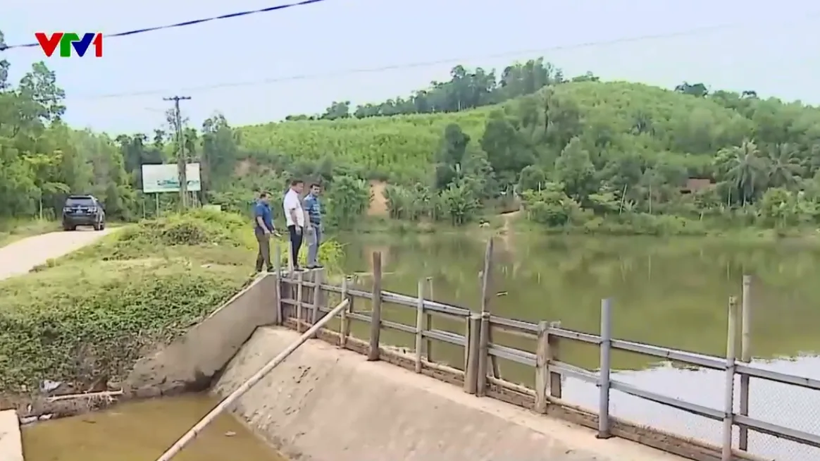 Nhiều công trình thủy lợi xuống cấp ảnh hưởng tiêu thoát lũ mùa mưa bão - Ảnh 1.