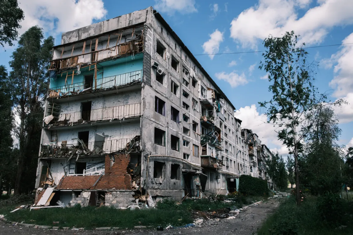 Nga tiến gần Pokrovsk, cuộc chiến giành thành phố chiến lược ở Đông Ukraine bước vào giai đoạn cuối - Ảnh 1.