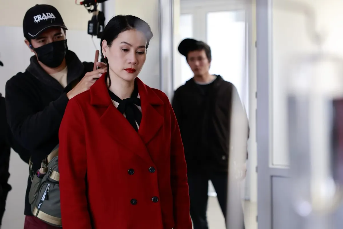 Ba bóng hồng trở lại màn ảnh nhỏ với Mặt trời lạnh - Ảnh 5.