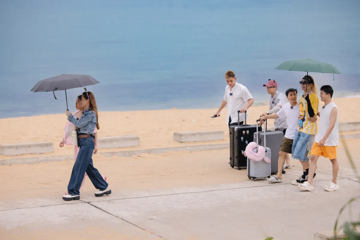Tour tham quan Gia đình Haha bất ổn của BB Trần - Ảnh 3.
