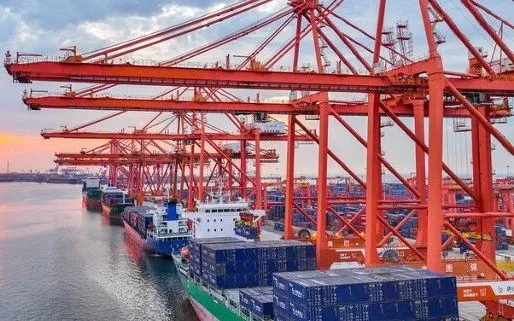 Cảng hàng hóa tại tỉnh Hà Bắc,Trung Quốc. (Ảnh: THX/TTXVN) Cảng hàng hóa tại tỉnh Hà Bắc,Trung Quốc. (Ảnh: THX/TTXVN)