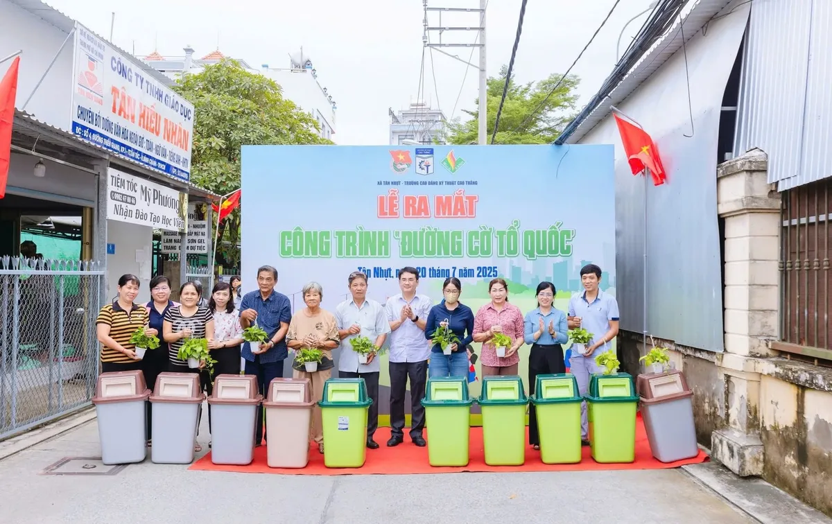 Sôi nổi các hoạt động tình nguyện vì nông thôn mới tại TP Hồ Chí Minh - Ảnh 1.