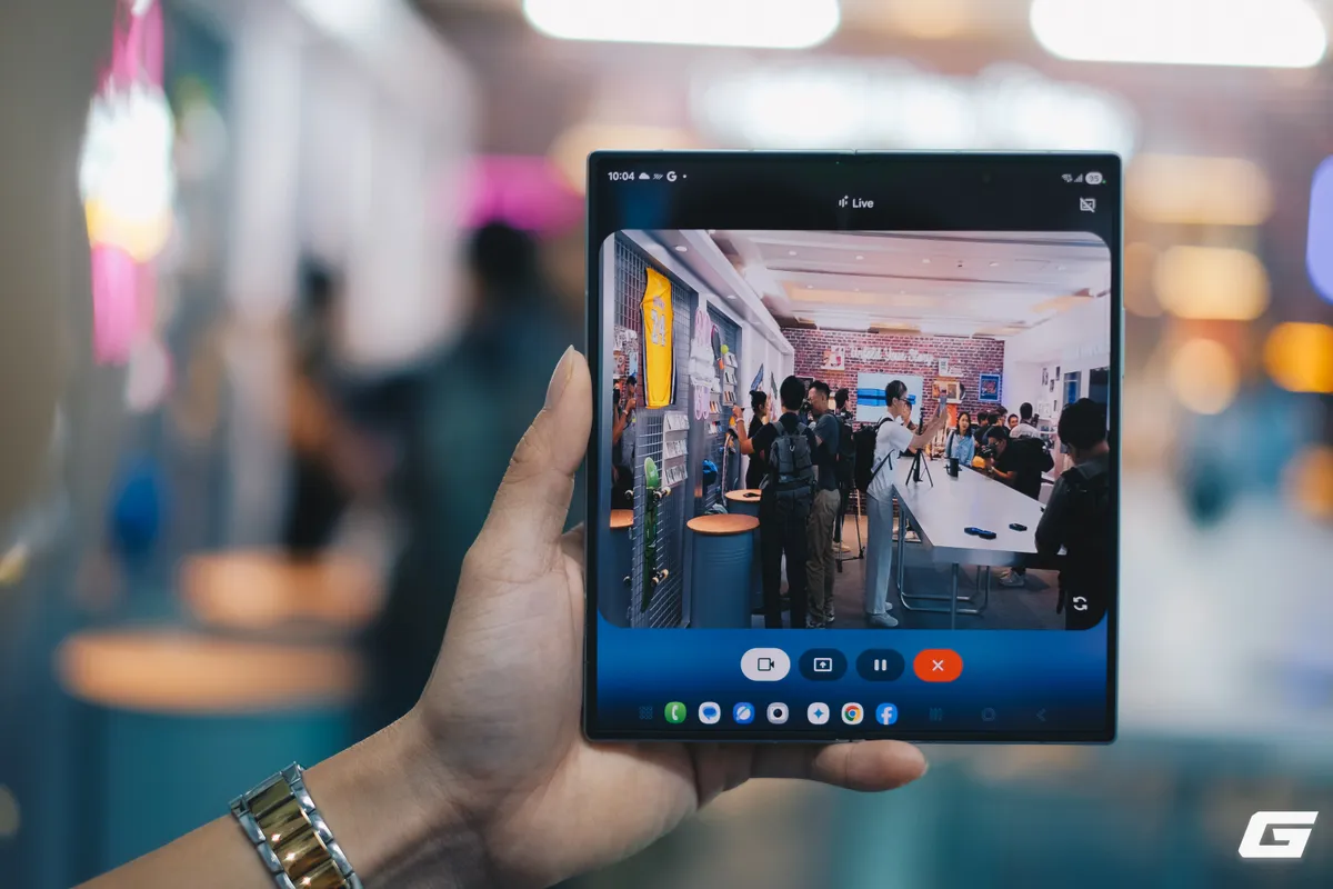 AI kh&ocirc;ng thay thế smartphone - m&agrave; biến n&oacute; th&agrave;nh trung t&acirc;m của kỷ nguy&ecirc;n mới - Ảnh 2.