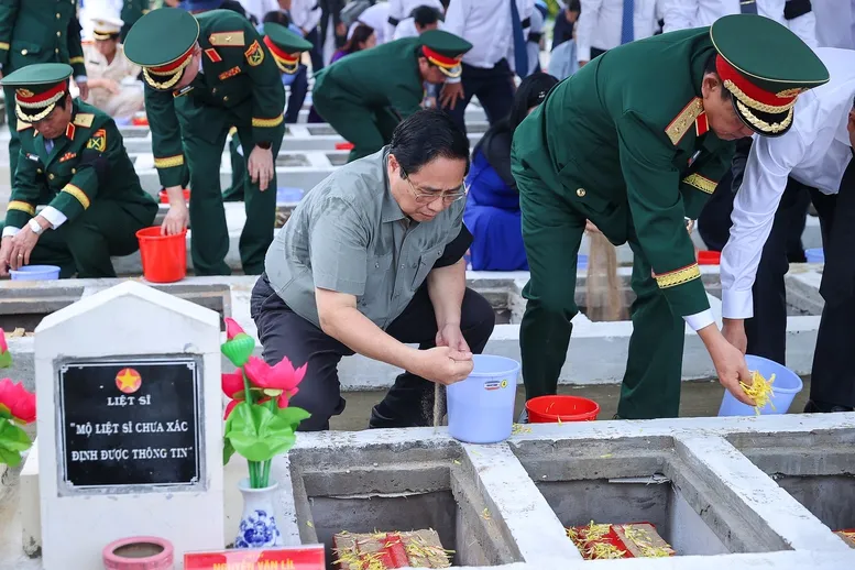 Thủ tướng: ''Tiếp tục làm hết sức mình để không một liệt sĩ nào bị lãng quên'' - Ảnh 2.
