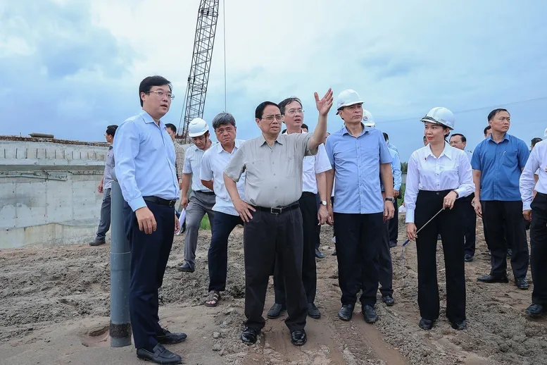 Phấn đấu hoàn thành cao tốc Châu Đốc - Cần Thơ - Sóc Trăng vào 19/12/2025 - Ảnh 5.