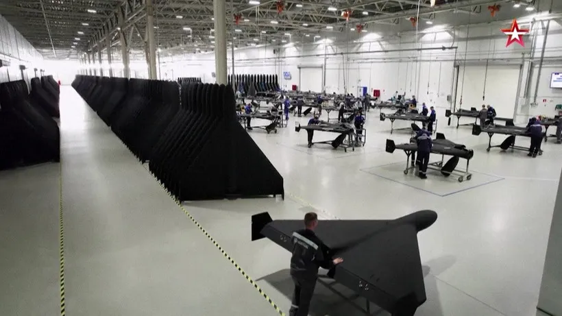 Nga hé lộ nhà máy UAV lớn nhất tại đặc khu Alabuga - Ảnh 1.