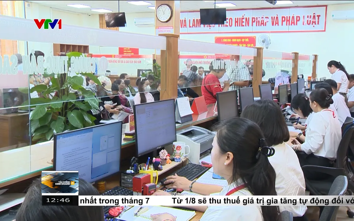 Bớt thủ tục, giảm chi phí cho người dân và doanh nghiệp Bớt thủ tục, giảm chi phí cho người dân và doanh nghiệp