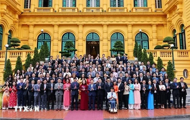 Ph&oacute; Chủ tịch nước gặp mặt đại biểu tham gia Diễn đ&agrave;n Tr&iacute; thức trẻ Việt Nam to&agrave;n cầu lần thứ VI- Ảnh 1.
