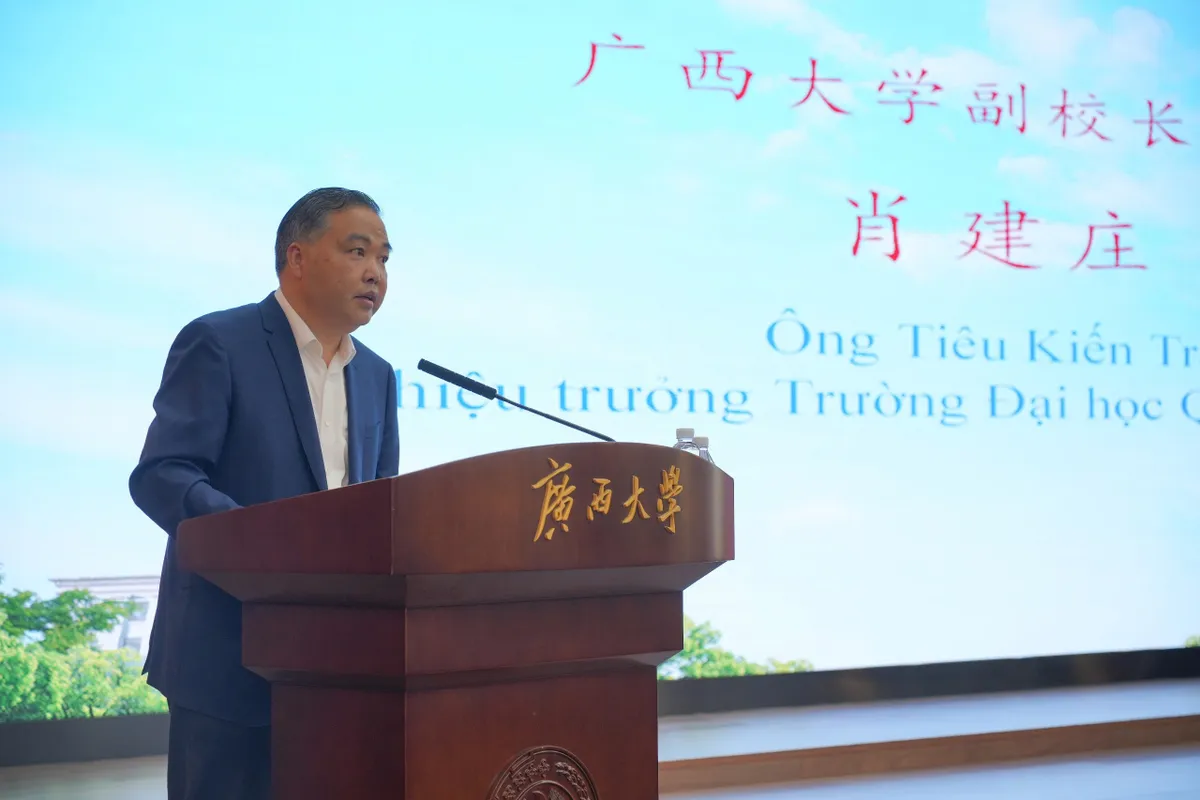 Trại hè Việt - Trung năm 2025 “Kết duyên bởi khu học xá trung ương - kết nghĩa tại Đại học Quảng Tây”  - Ảnh 7.