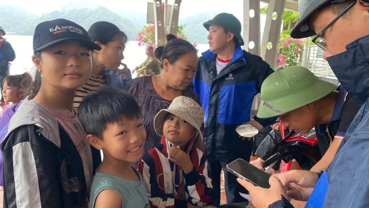 Đặc khu Cát Hải khẩn trương sơ tán người dân vùng nguy hiểm- Ảnh 2. Đặc khu Cát Hải khẩn trương sơ tán người dân vùng nguy hiểm- Ảnh 2.