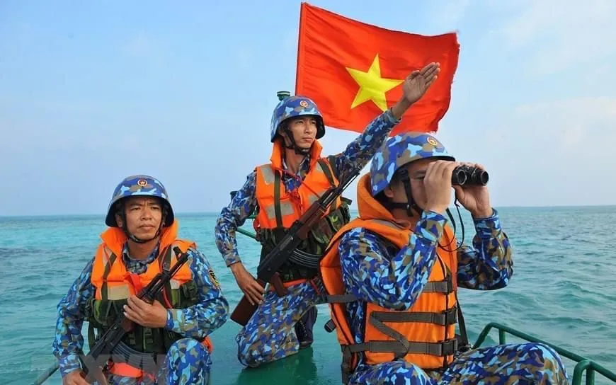 Cán bộ, chiến sĩ Trường Sa chắc tay súng bảo vệ chủ quyền biển, đảo Tổ quốc