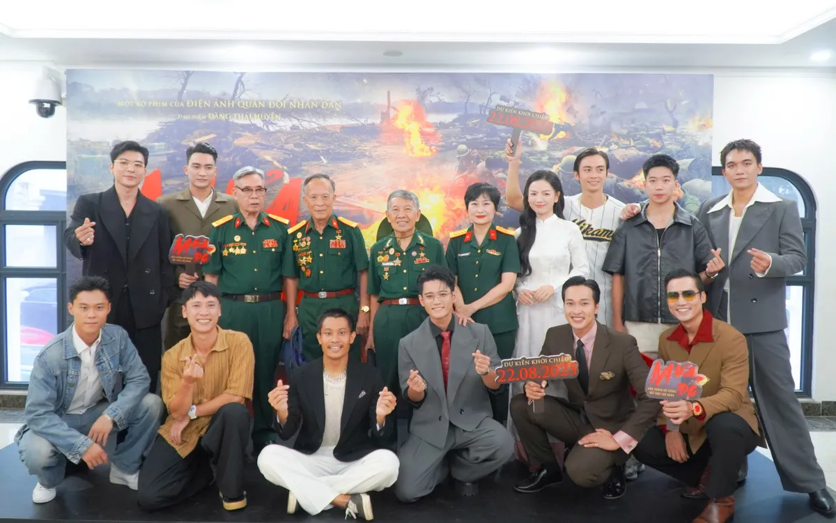 Phim điện ảnh "Mưa đỏ" gây xúc động mạnh: Tái hiện 81 ngày đêm khốc liệt tại Thành cổ Quảng Trị - Ảnh 12.