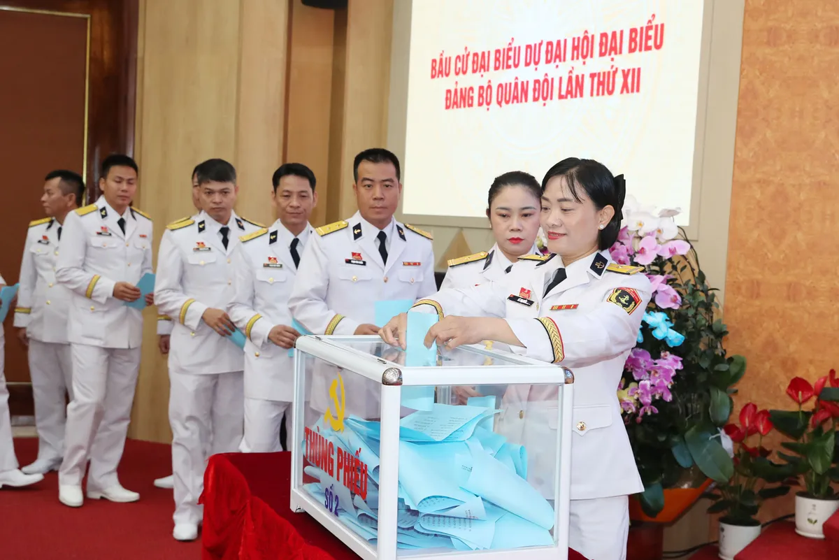 Đại hội đại biểu Đảng bộ Quân chủng Hải quân lần thứ XIV đã thành công rất tốt đẹp - Ảnh 3.