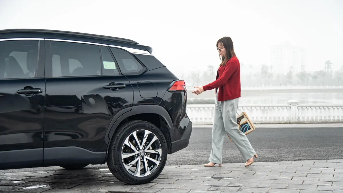 Giảm hàng chục triệu đồng, Toyota tri ân doanh số 1 triệu xe, hứa hẹn bứt phá trong tháng 7 - Ảnh 4.