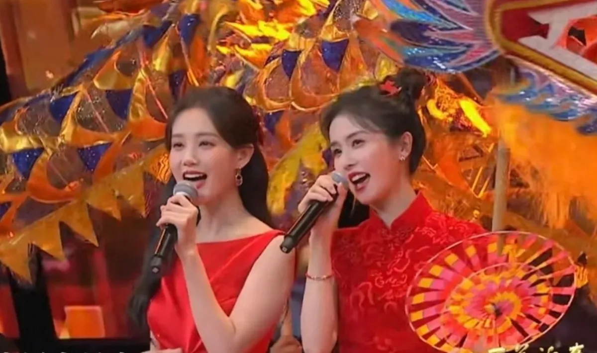 Những cặp sao giống nhau khiến khán giả dễ nhầm lẫn- Ảnh 6. Những cặp sao giống nhau khiến khán giả dễ nhầm lẫn- Ảnh 6.