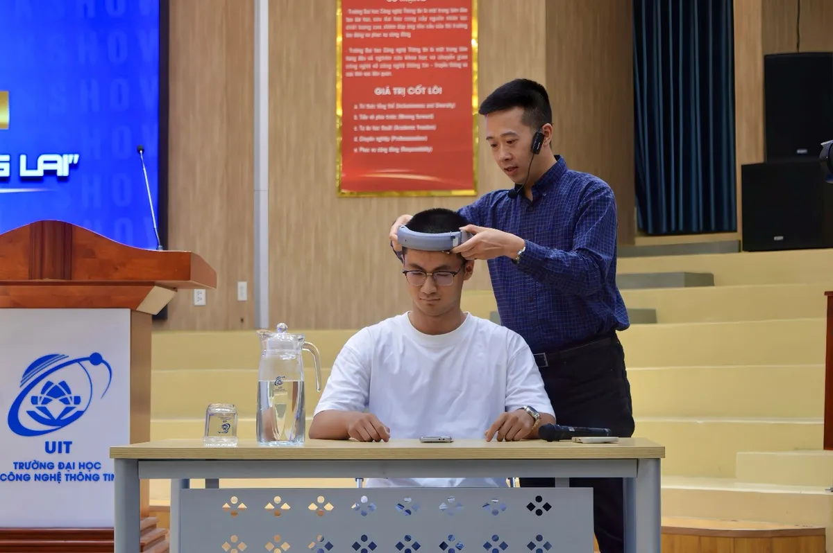 Brain-Life ra mắt thiết bị đeo đầu Focus+: Đưa trí tuệ số vào đời sống - Ảnh 1.