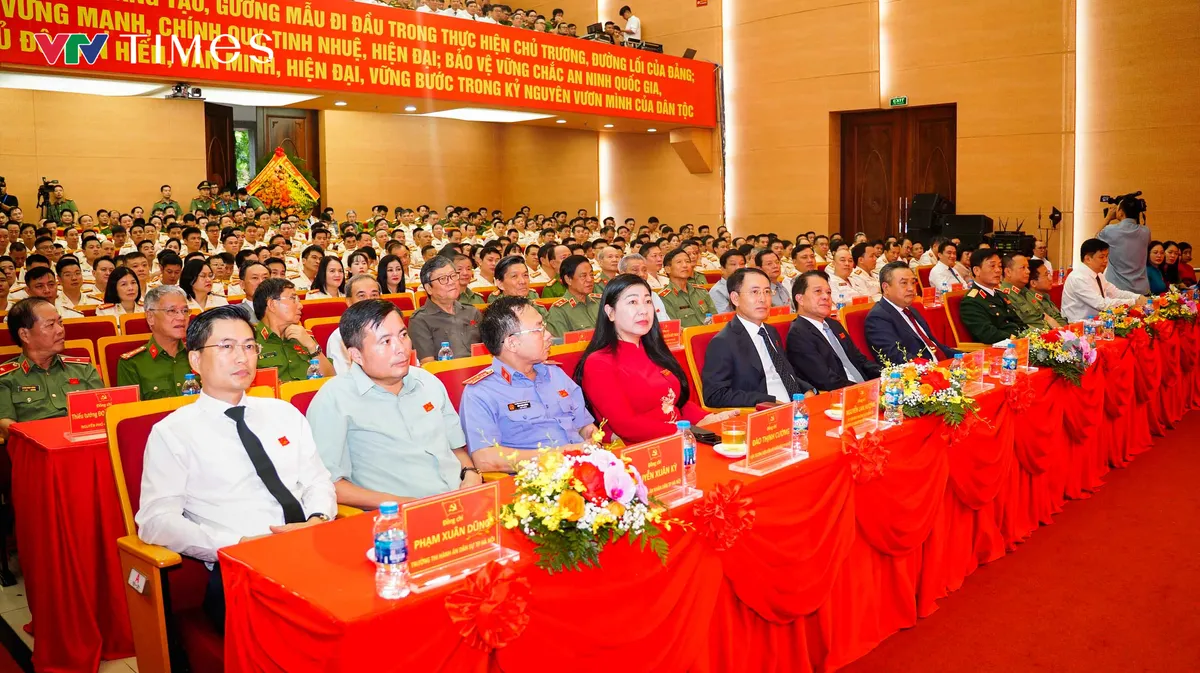 Xây dựng Công an Thủ đô trong sạch, vững mạnh, chính quy, tinh nhuệ, hiện đại- Ảnh 1. Xây dựng Công an Thủ đô trong sạch, vững mạnh, chính quy, tinh nhuệ, hiện đại- Ảnh 1.