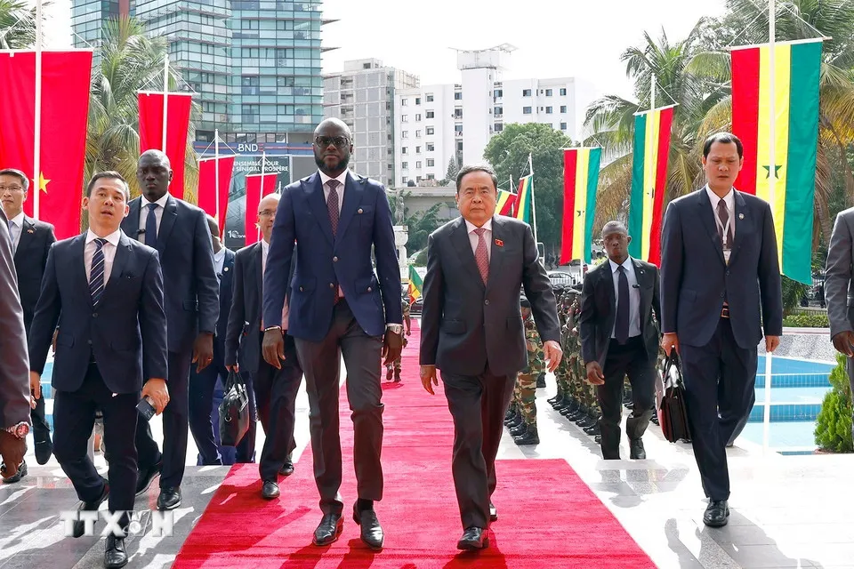 Lễ đón trọng thể Chủ tịch Quốc hội Trần Thanh Mẫn thăm chính thức Senegal- Ảnh 4. Lễ đón trọng thể Chủ tịch Quốc hội Trần Thanh Mẫn thăm chính thức Senegal- Ảnh 4.