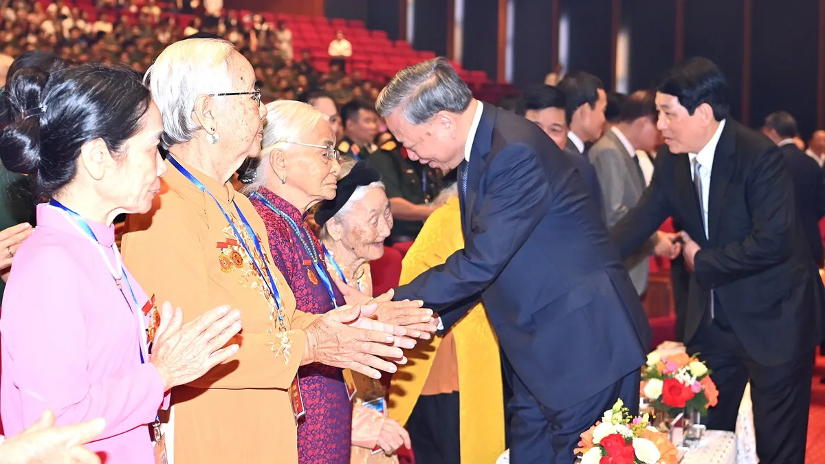 Tổng Bí thư Tô Lâm: Chăm lo, thực hiện chính sách ưu đãi người có công với cách mạng là bổn phận, nhiệm vụ thường xuyên, lâu dài - Ảnh 1.