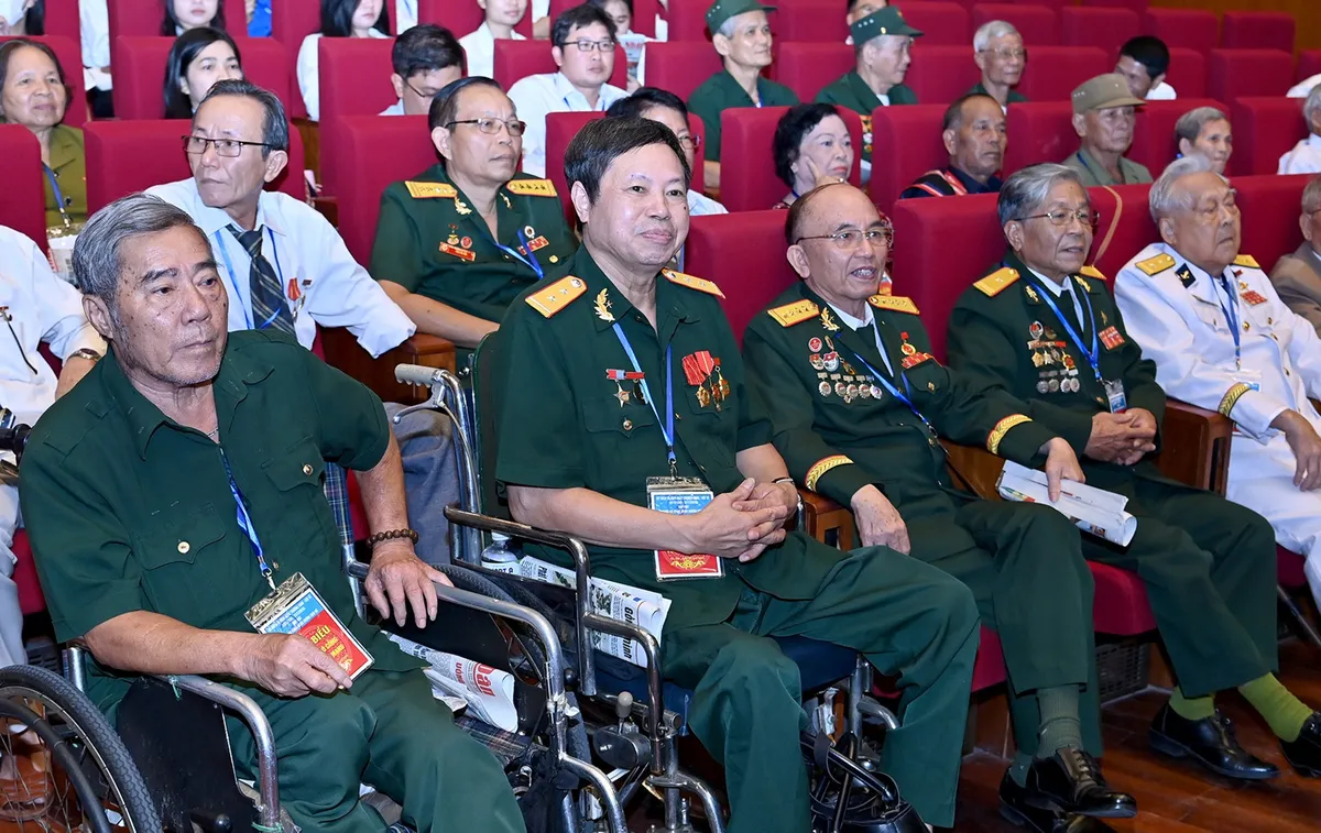 Tổng Bí thư Tô Lâm: Chăm lo, thực hiện chính sách ưu đãi người có công với cách mạng là bổn phận, nhiệm vụ thường xuyên, lâu dài - Ảnh 3.