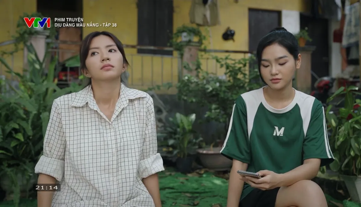 Dịu dàng màu nắng - Tập 38: Thảo khiến cả xóm trọ tan nát rồi bỏ đi - Ảnh 14.