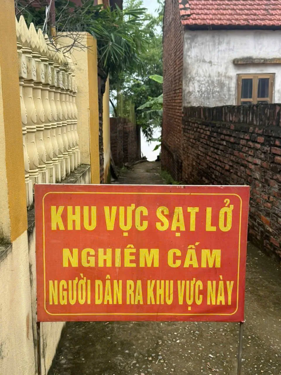 Phú Thọ: Sơ tán 30 hộ dân do bị ngập nặng do ảnh hưởng cơn bão số 3 - Ảnh 3.
