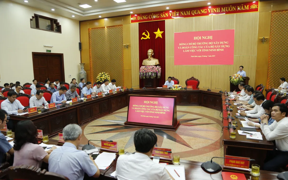 Quang cảnh buổi làm việc. Ảnh: Dương Duy