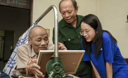 Vinamilk: “Tri ân thế hệ đi trước là cách chúng tôi tiếp tục chăm sóc thế hệ mai sau” - Ảnh 3.